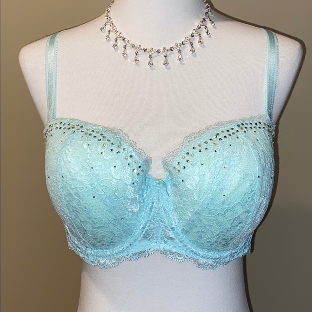 NWT Victorias Secret tiffany blue lace bra